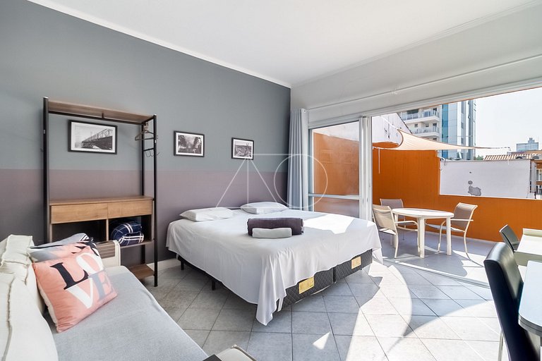 Apartamento casal com varanda em Pinheiros