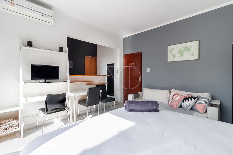 Apartamento casal com varanda em Pinheiros