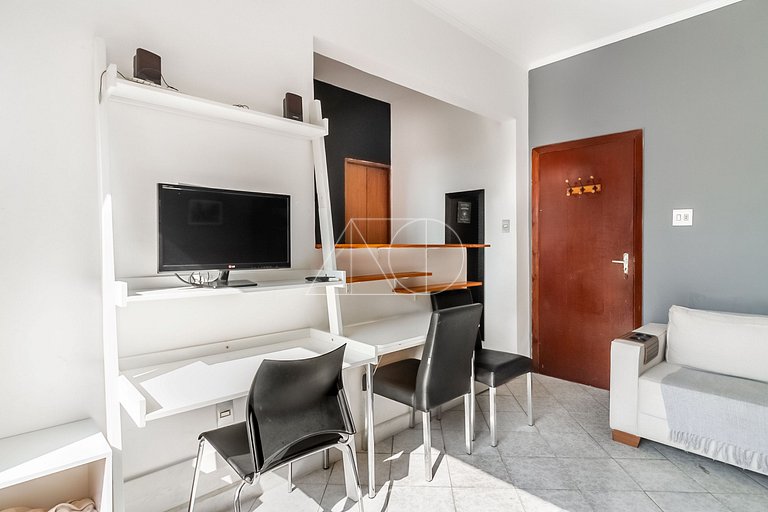 Apartamento casal com varanda em Pinheiros