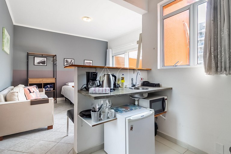 Apartamento casal com varanda em Pinheiros